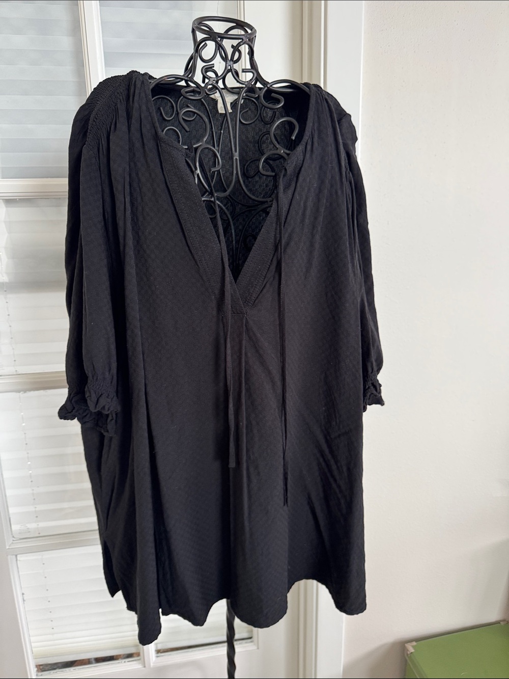 Treasure and Bond Black V-Neck Boho Blouse XL with Cute Pattern Detail